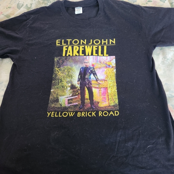 ELTON JOHN CONCERT TEE UNISEX - Picture 1 of 6